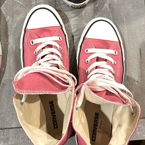 Women’s Converse